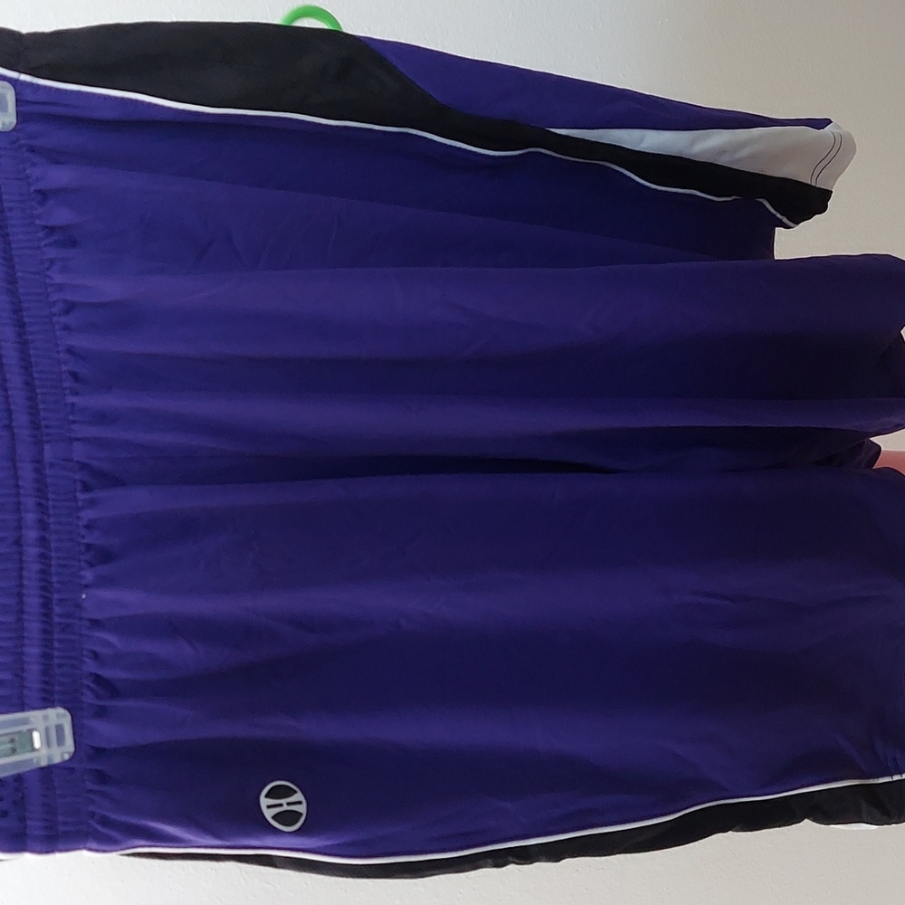 Ladies basketball shorts 2xl